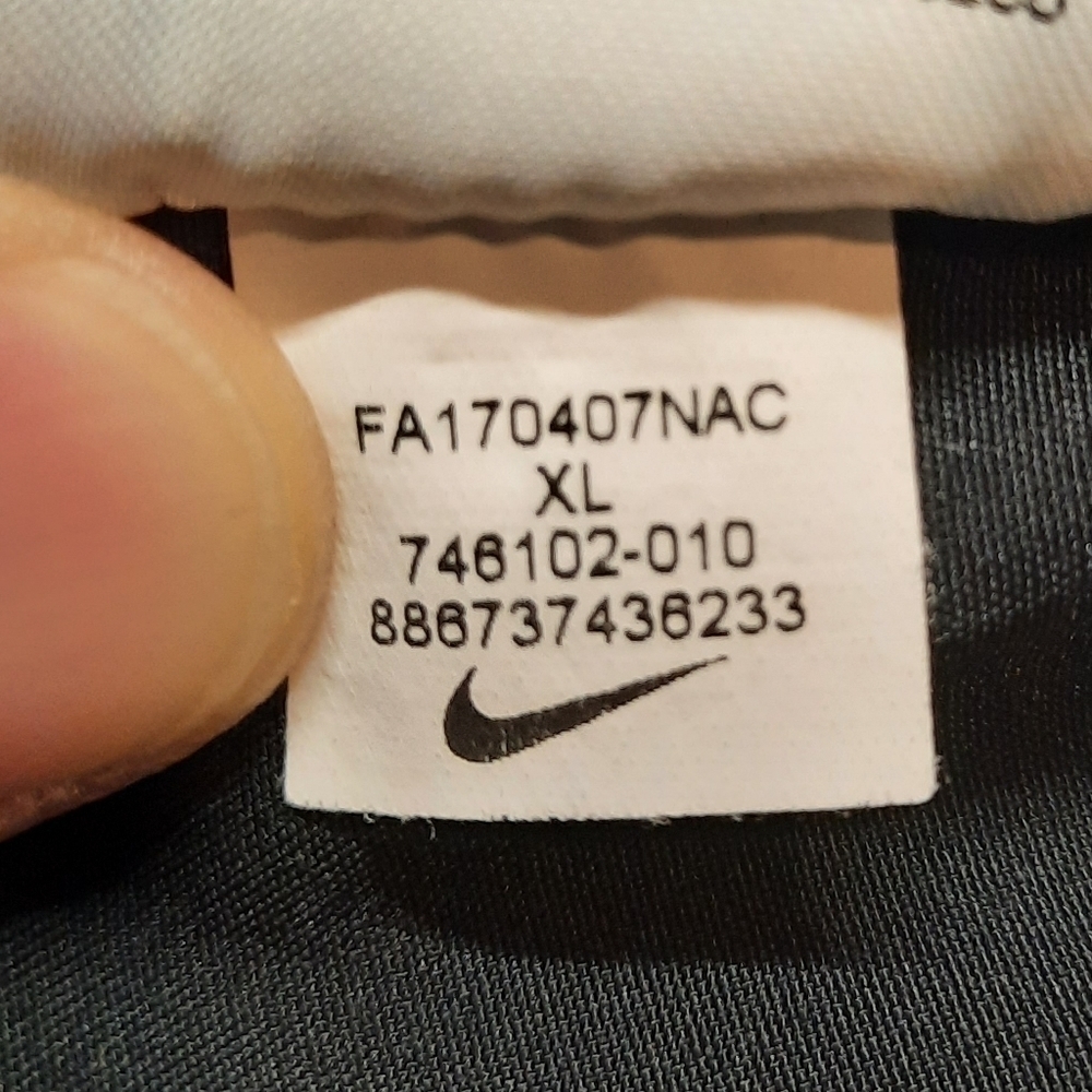 NIKE GOLF Dri-Fit Fabric Mix 1/2 Zip Long Sleeve cover Up - Picture 8 of 8